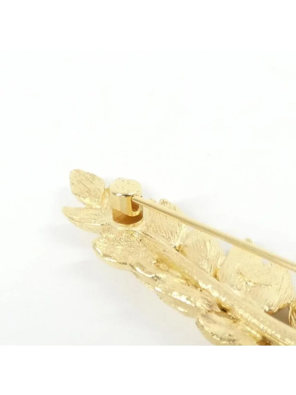 Chanel Brooch Gold